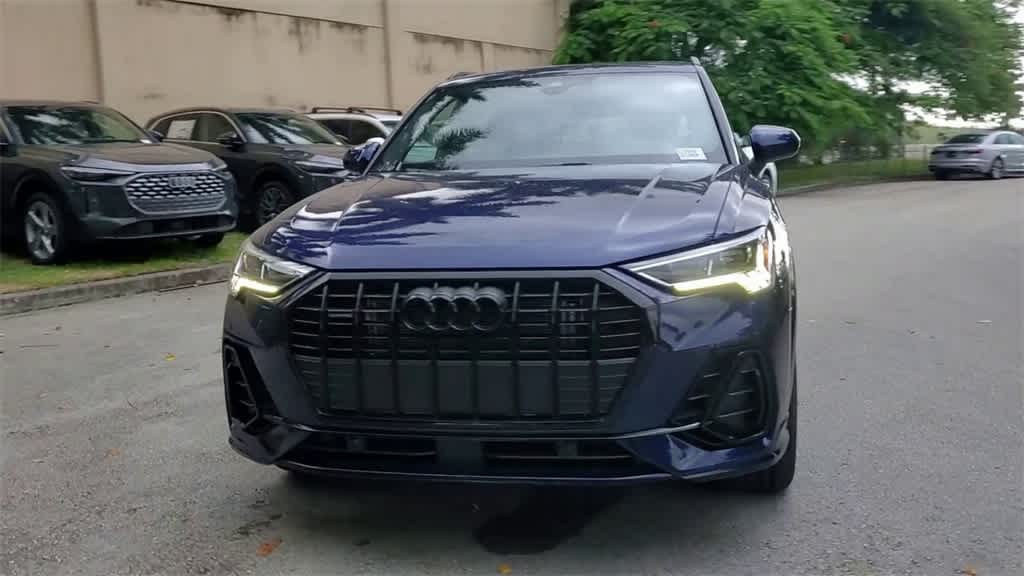 Thumbnail: 2025 Audi Q3 - 3