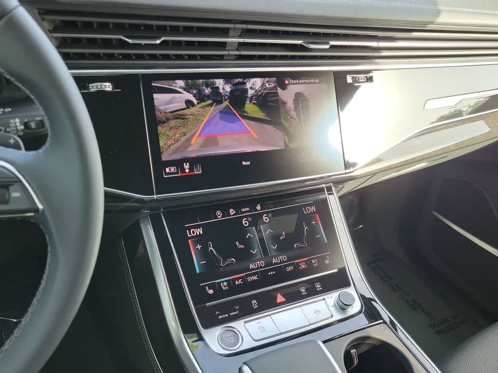 Thumbnail: 2026 Audi Q7 - 16