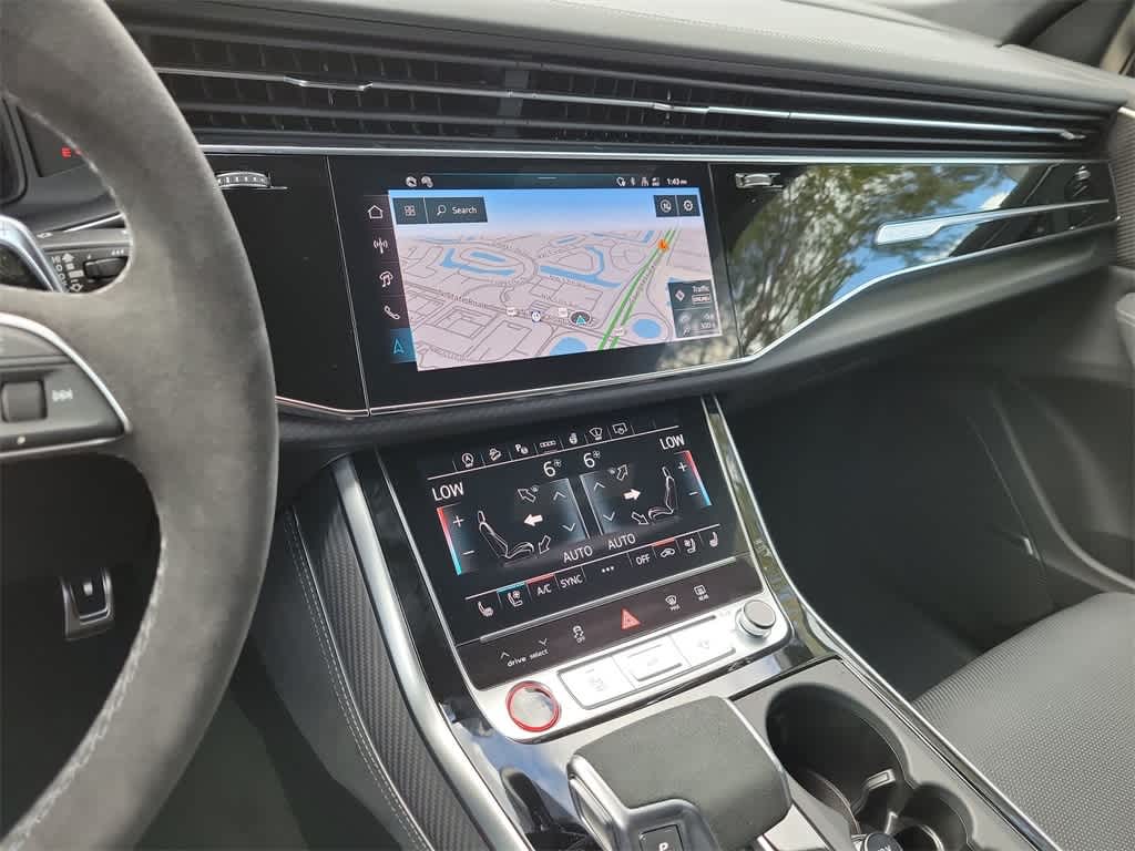 Thumbnail: 2026 Audi RS Q8 - 24