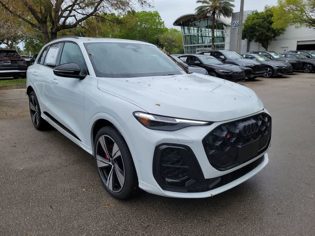 Thumbnail: 2026 Audi SQ5 - 2