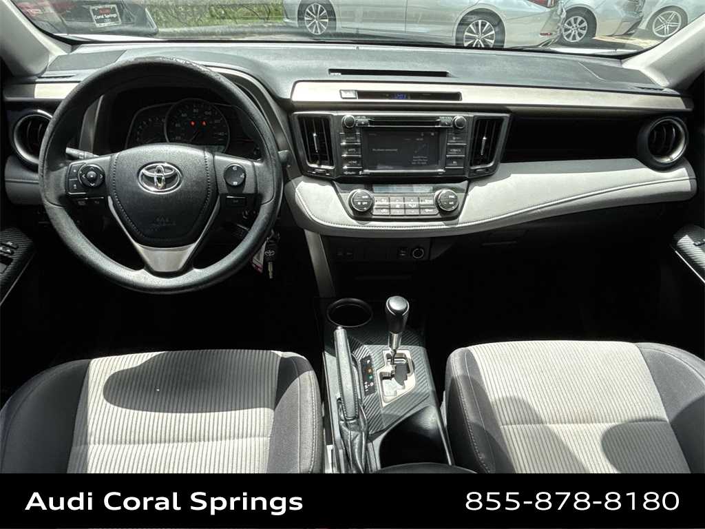 Thumbnail: 2015 Toyota RAV4 - 24