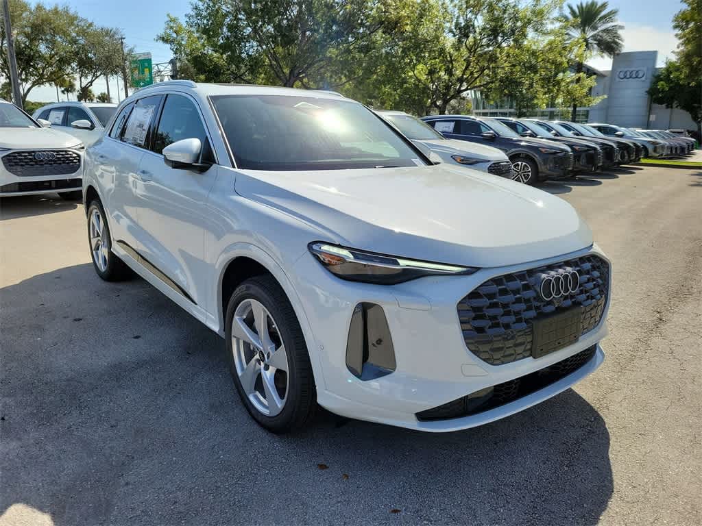 Thumbnail: 2025 Audi Q5 - 2