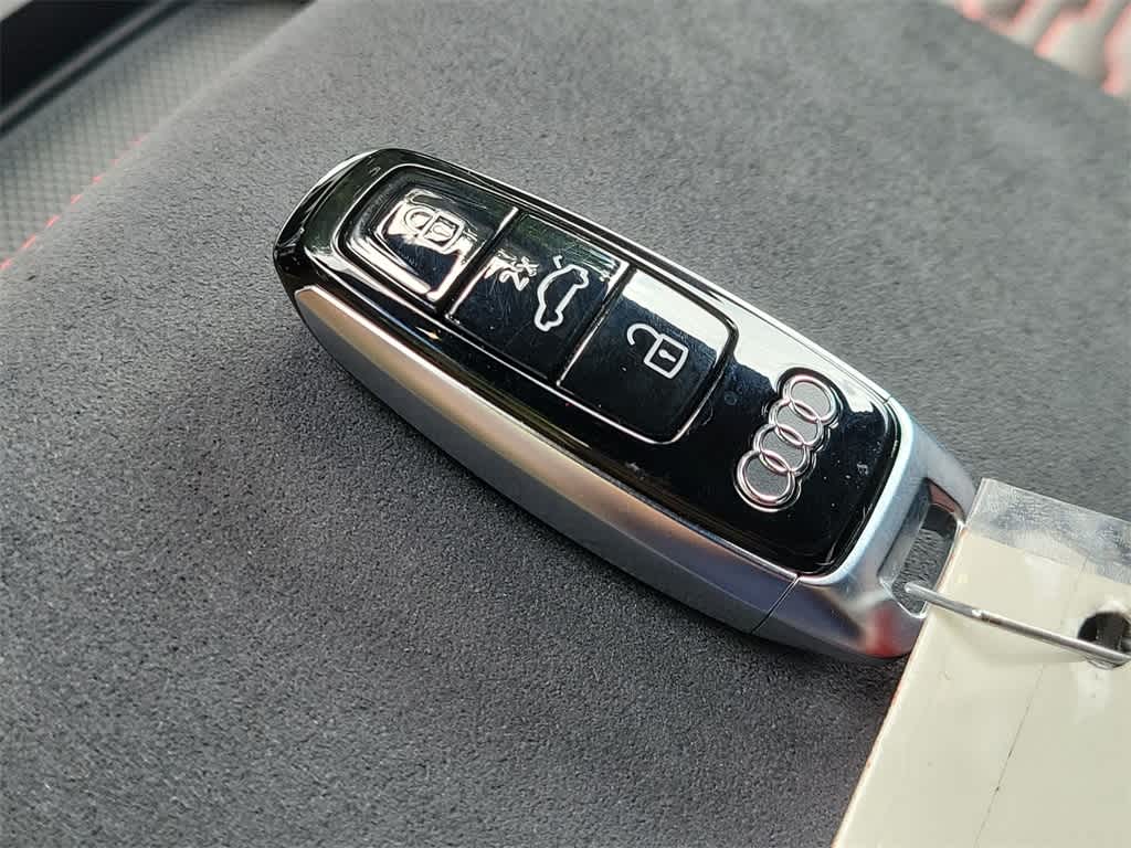 Thumbnail: 2026 Audi RS Q8 - 20