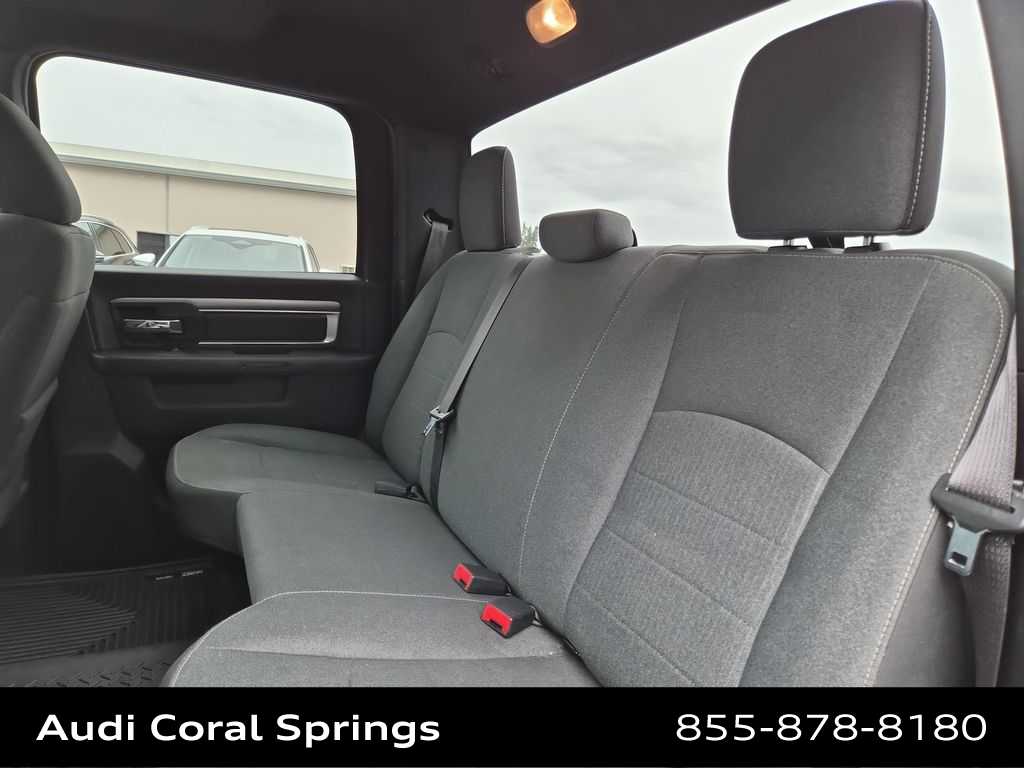 Thumbnail: 2021 RAM 1500 Classic - 16