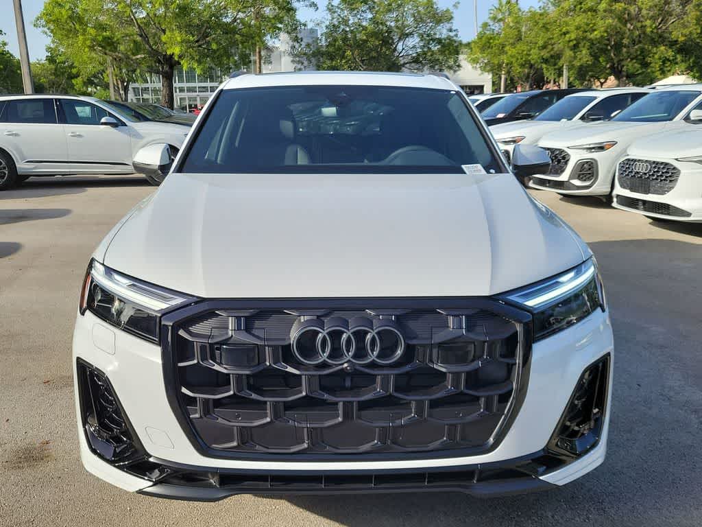 Thumbnail: 2026 Audi Q7 - 6