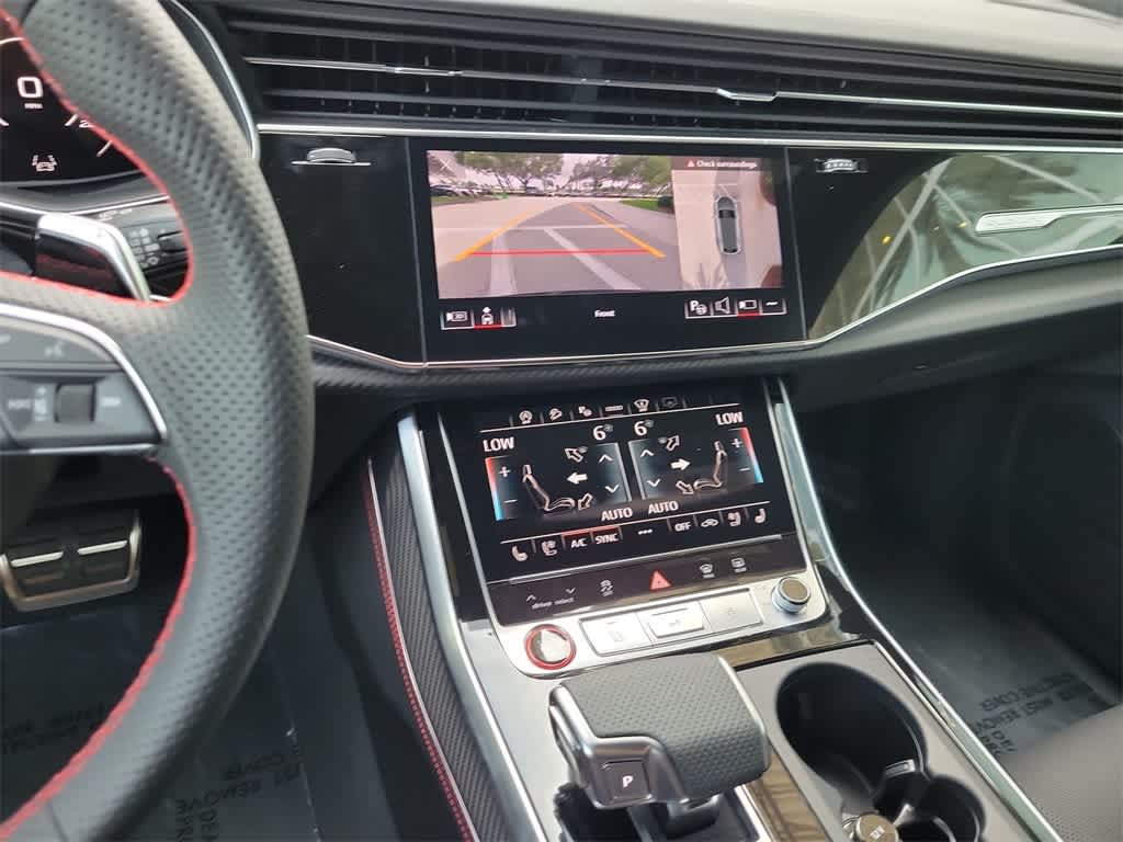 Thumbnail: 2025 Audi RS Q8 - 24