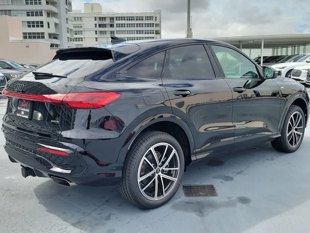 Thumbnail: 2026 Audi Q5 - 6