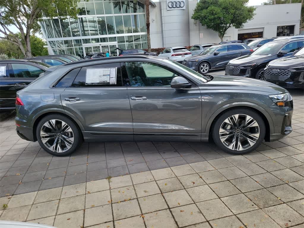 Thumbnail: 2026 Audi Q8 - 9