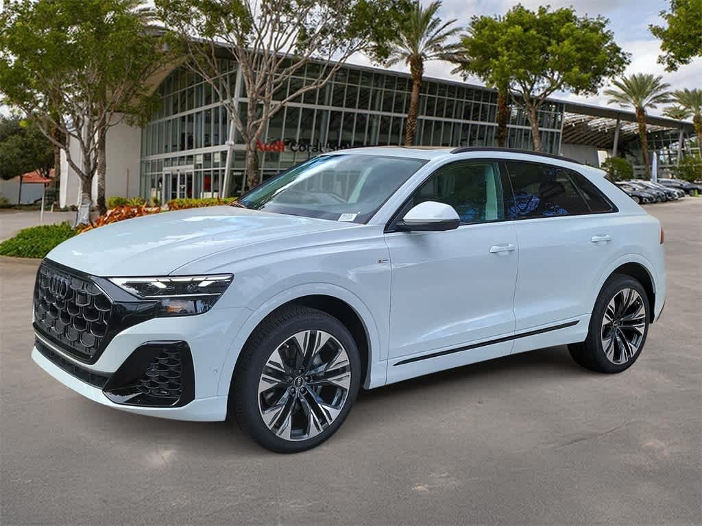 Thumbnail: 2026 Audi Q8 - 1