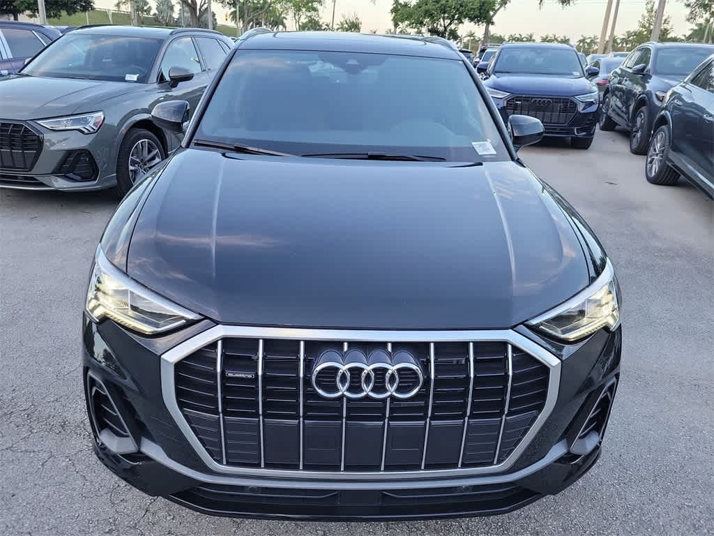 Thumbnail: 2025 Audi Q3 - 6