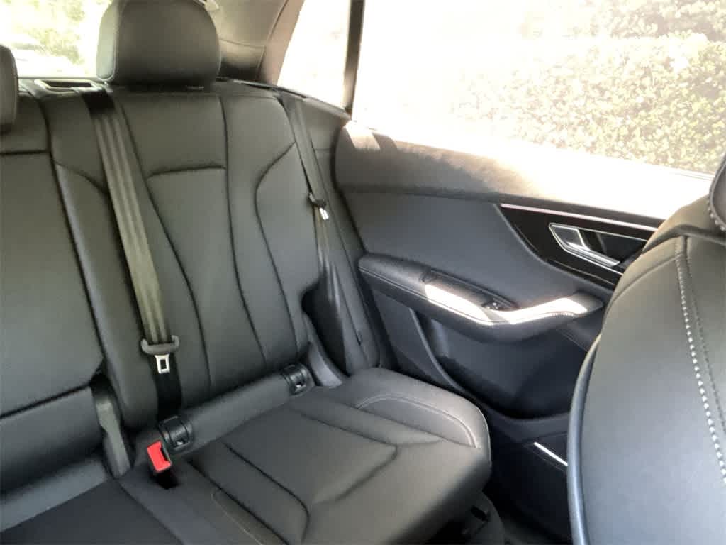 Thumbnail: 2025 Audi Q8 - 13