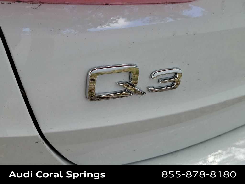 Thumbnail: 2025 Audi Q3 - 19