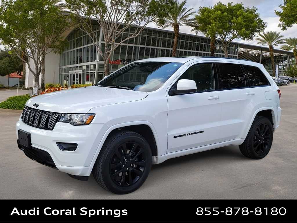 Thumbnail: 2019 Jeep Grand Cherokee - 1