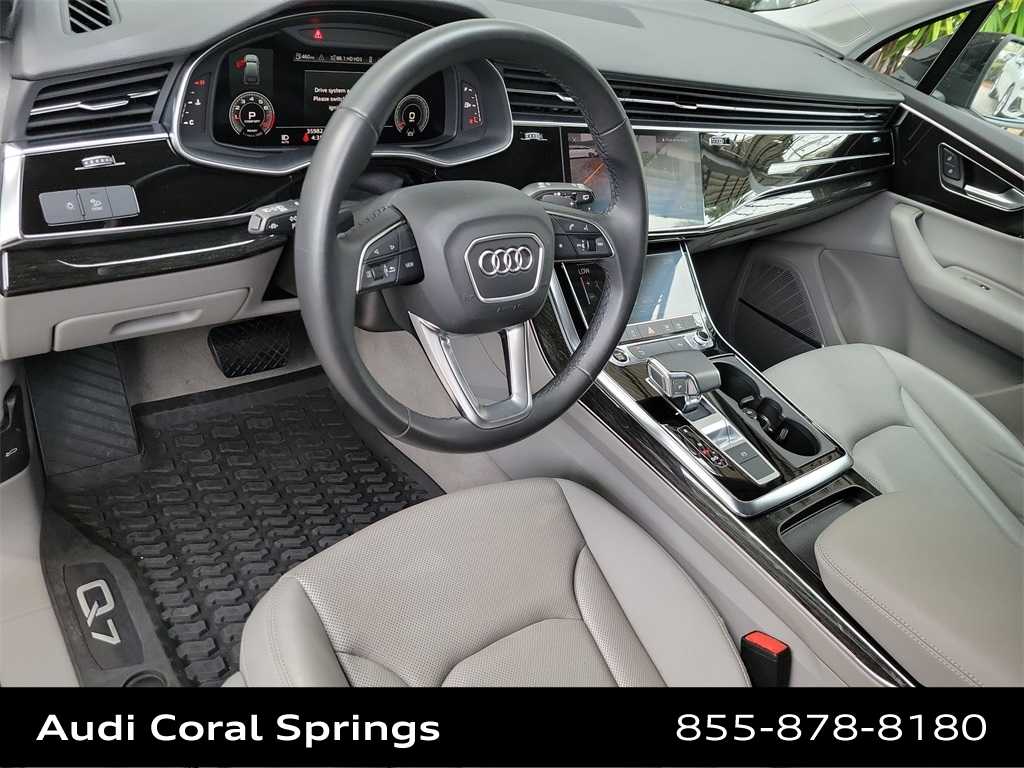 Thumbnail: 2022 Audi Q7 - 10