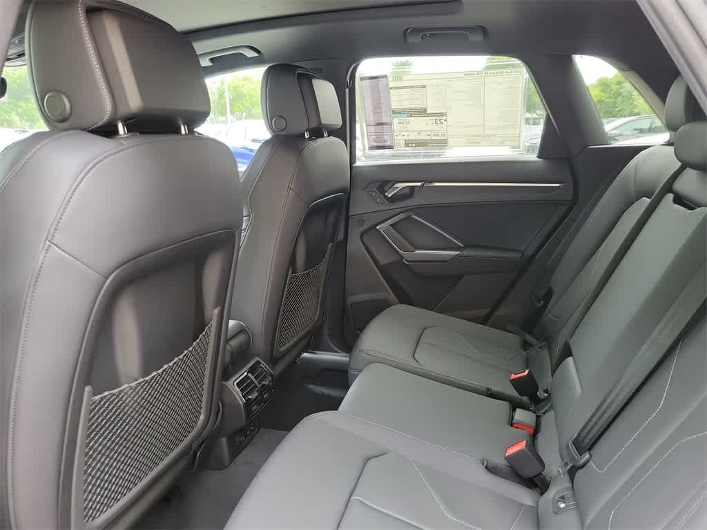 Thumbnail: 2025 Audi Q3 - 20