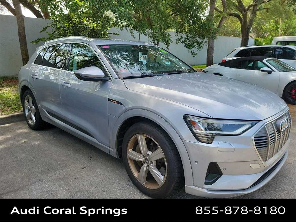 Thumbnail: 2019 Audi e-tron - 9