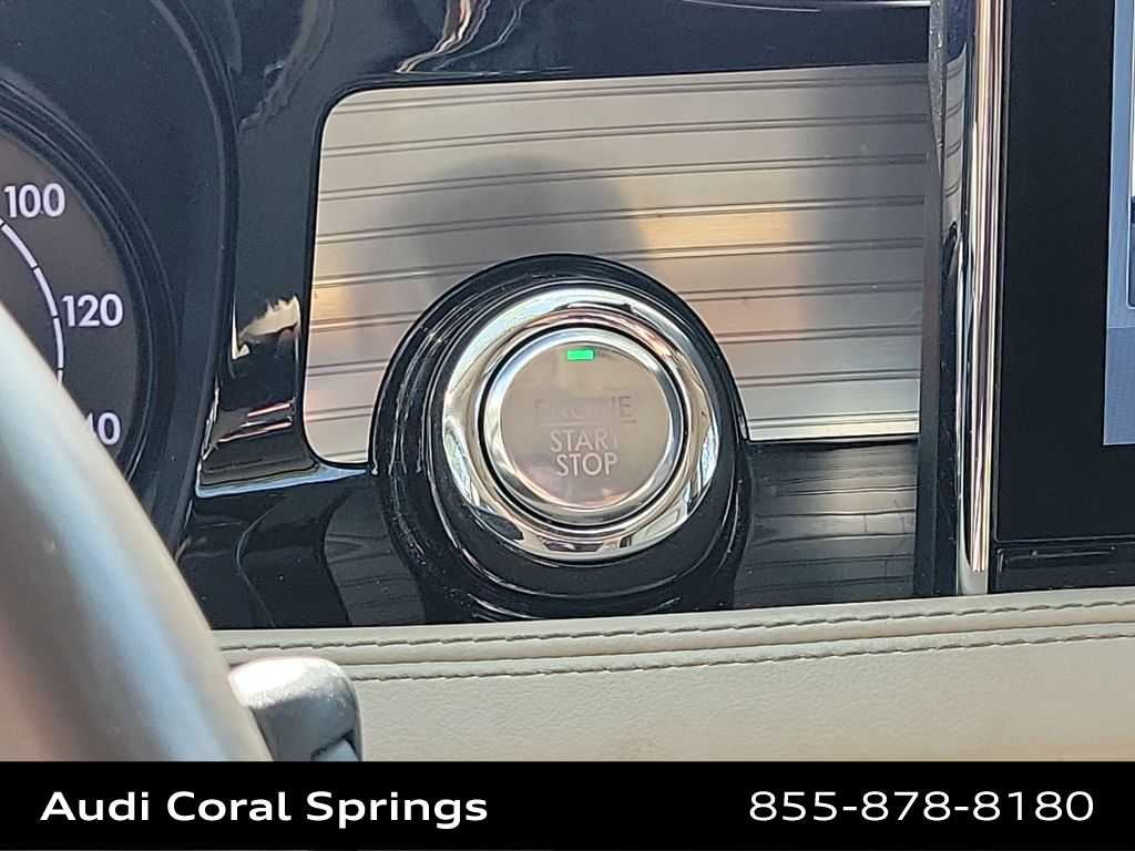 Thumbnail: 2020 Lincoln Corsair - 27