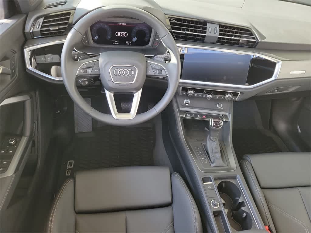 Thumbnail: 2025 Audi Q3 - 10