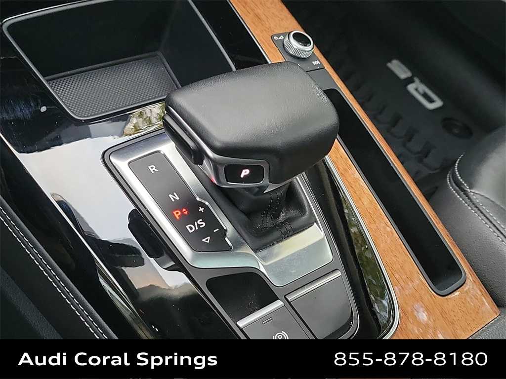 Thumbnail: 2023 Audi Q5 - 25