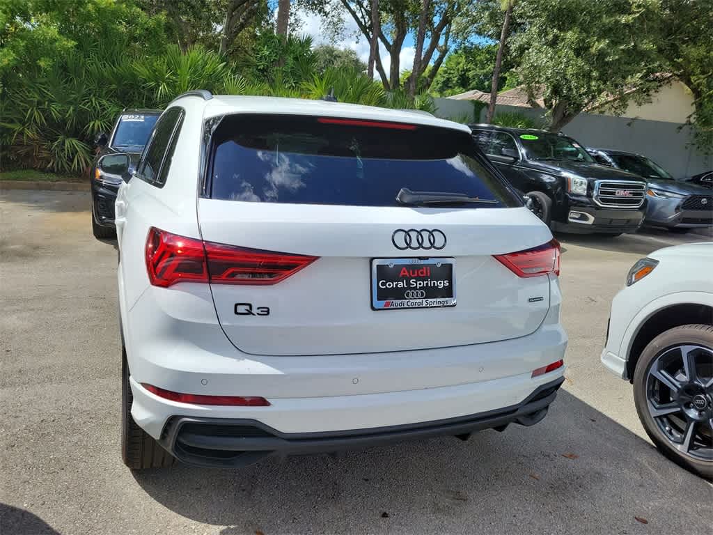 Thumbnail: 2025 Audi Q3 - 3