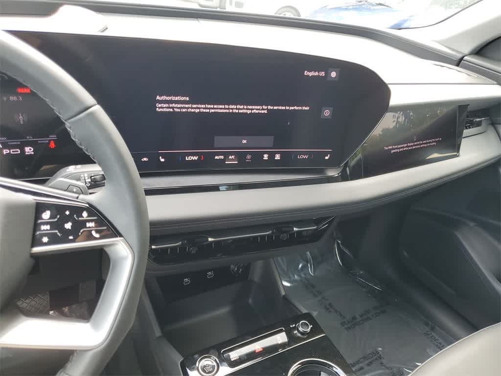2025 Audi Q6 e-tron Prestige 24