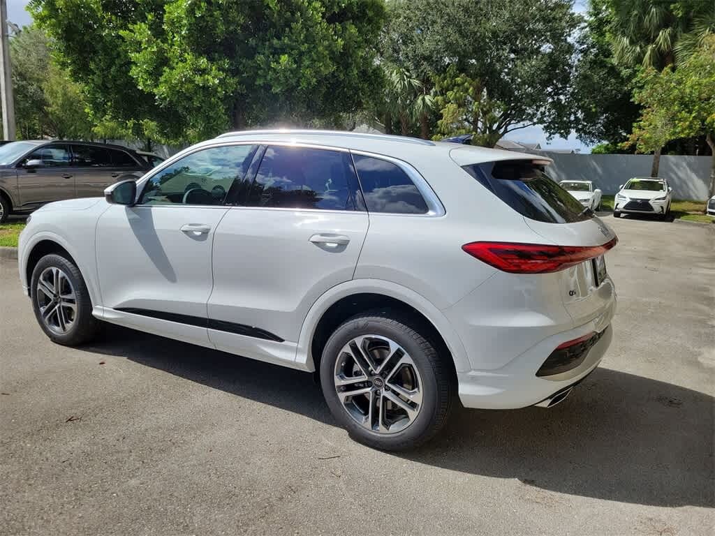 New 2025 Audi Q5 2.0T Premium SUV