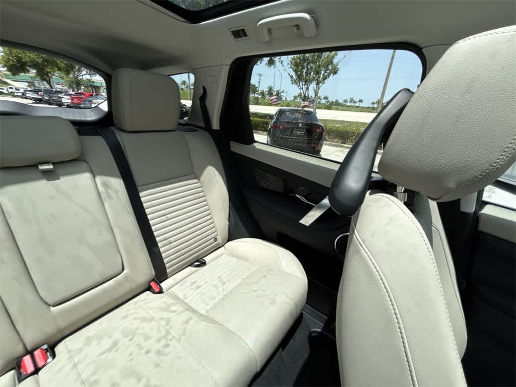 2024 Land Rover Discovery Sport S 12