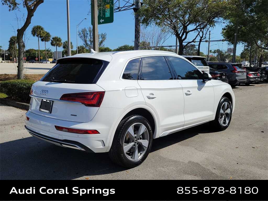 Thumbnail: 2023 Audi Q5 - 8