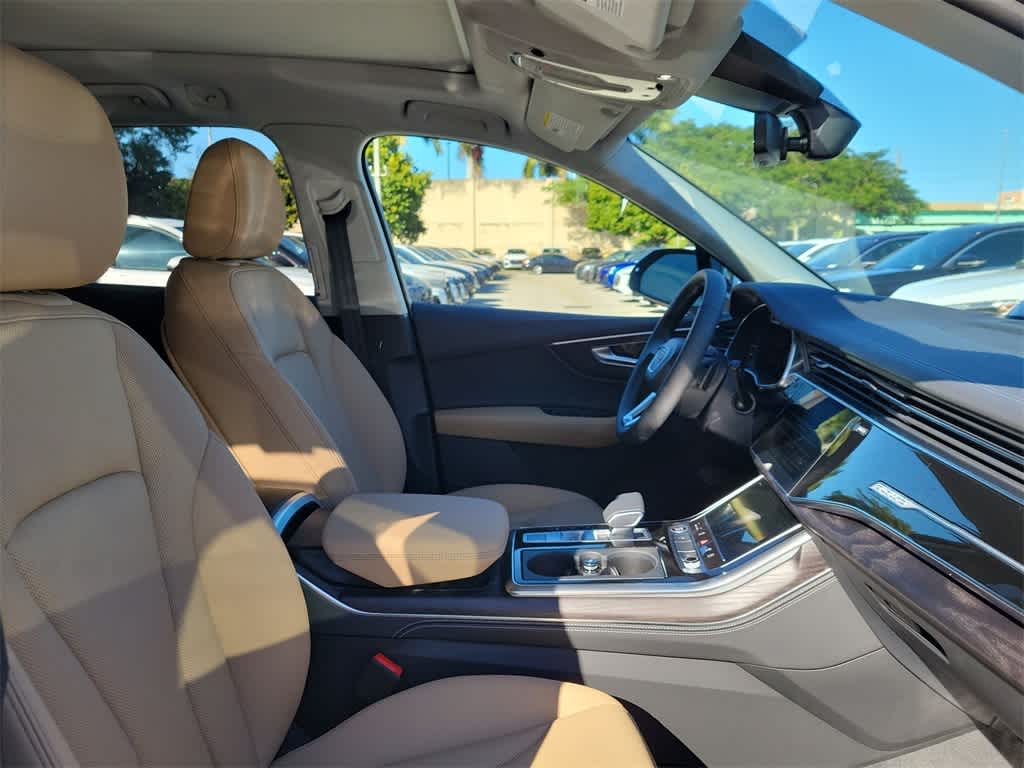 Thumbnail: 2026 Audi Q7 - 14