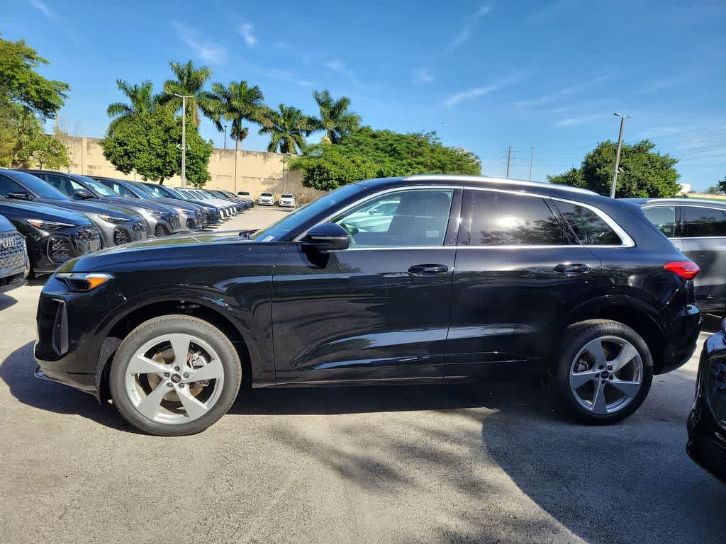 Thumbnail: 2025 Audi Q5 - 11