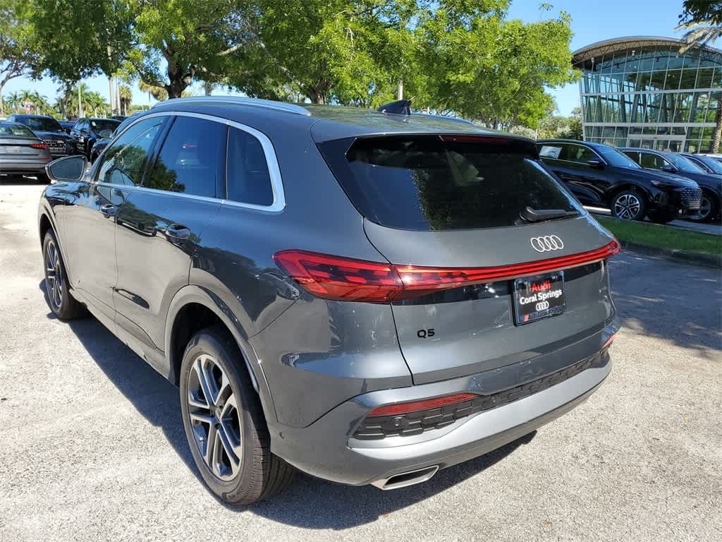 Thumbnail: 2025 Audi Q5 - 12