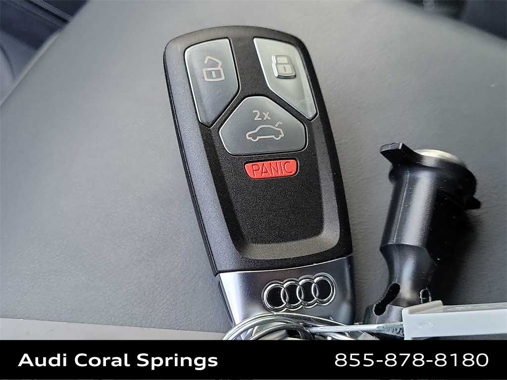 Thumbnail: 2023 Audi SQ5 - 20