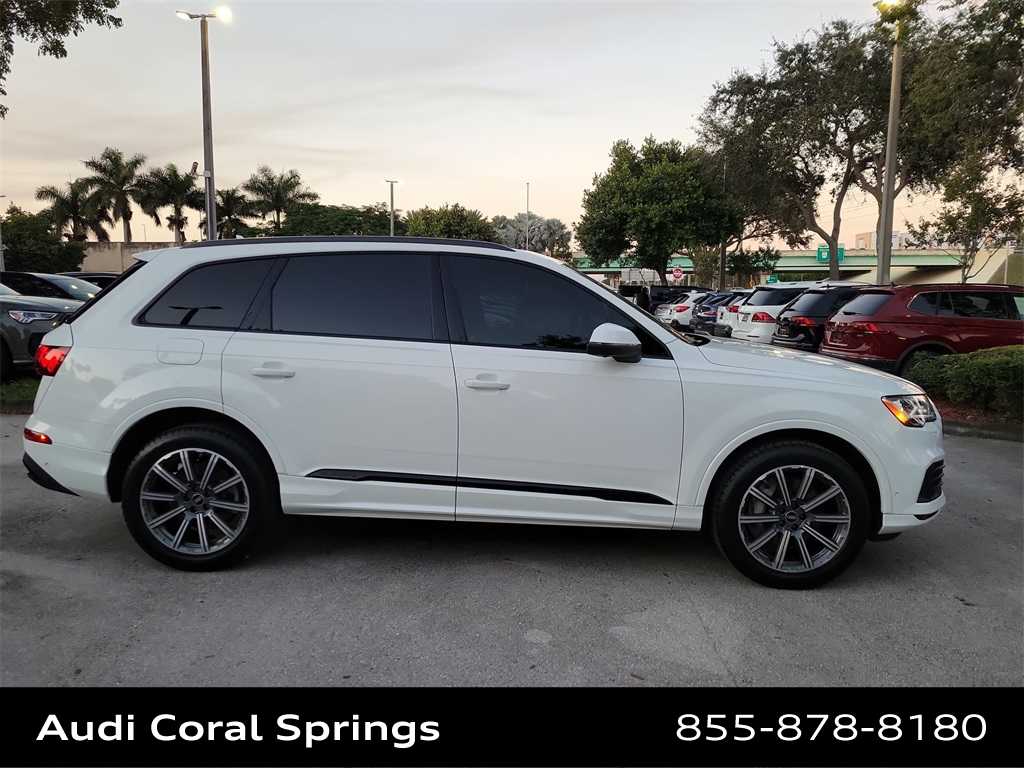 Thumbnail: 2022 Audi Q7 - 9