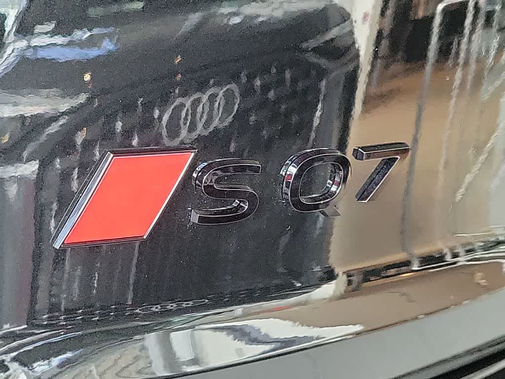 Thumbnail: 2026 Audi SQ7 - 7