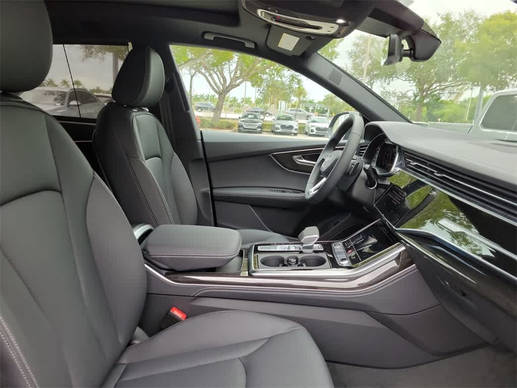 Thumbnail: 2026 Audi Q8 - 14