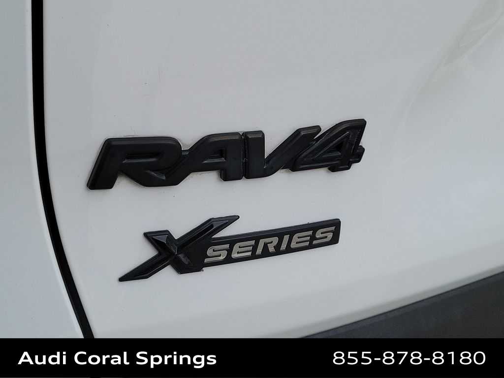 Thumbnail: 2023 Toyota RAV4 - 15