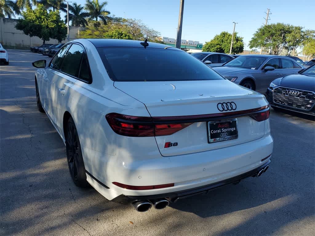 Thumbnail: 2025 Audi S8 - 6