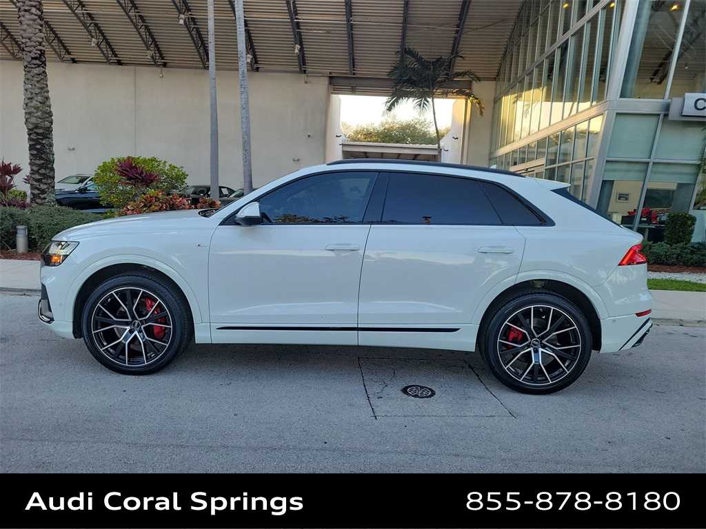 Thumbnail: 2022 Audi Q8 - 11