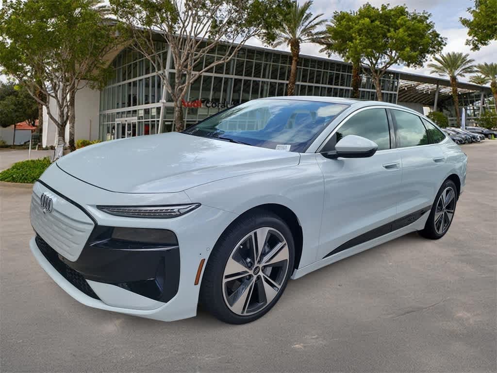 Thumbnail: 2025 Audi e-tron S - 1