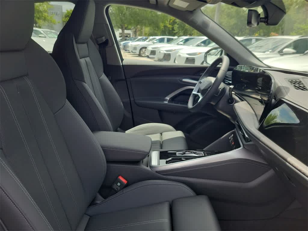 Thumbnail: 2025 Audi Q5 - 14