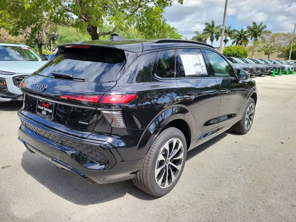 Thumbnail: 2026 Audi Q3 - 8