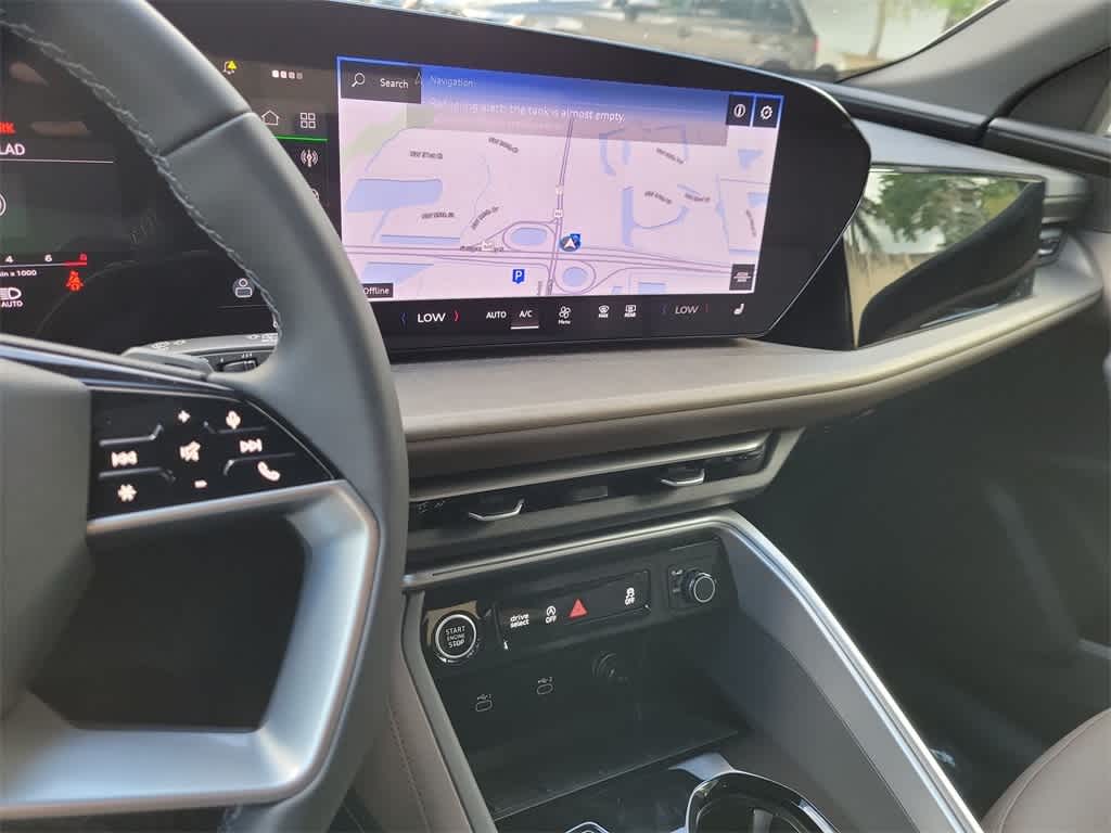 Thumbnail: 2025 Audi Q5 - 25