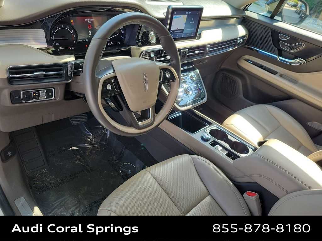 Thumbnail: 2020 Lincoln Corsair - 10