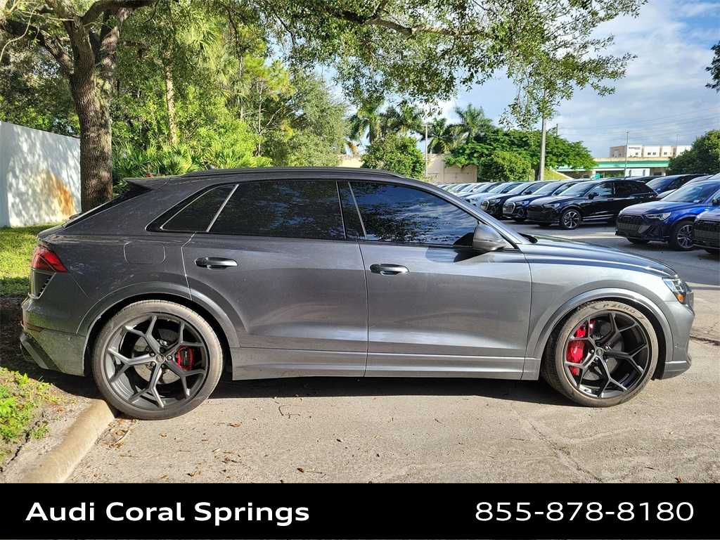 Thumbnail: 2025 Audi RS Q8 - 21