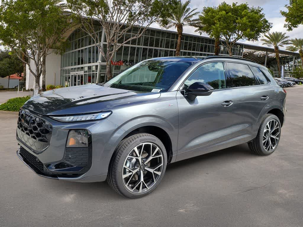 Thumbnail: 2026 Audi Q3 - 1