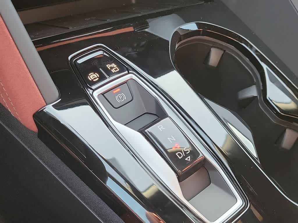 Thumbnail: 2026 Audi SQ5 - 17