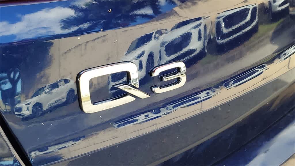 Thumbnail: 2025 Audi Q3 - 15