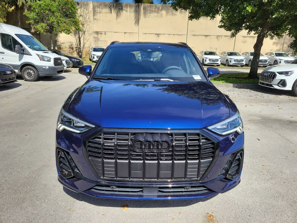 Thumbnail: 2025 Audi Q3 - 14