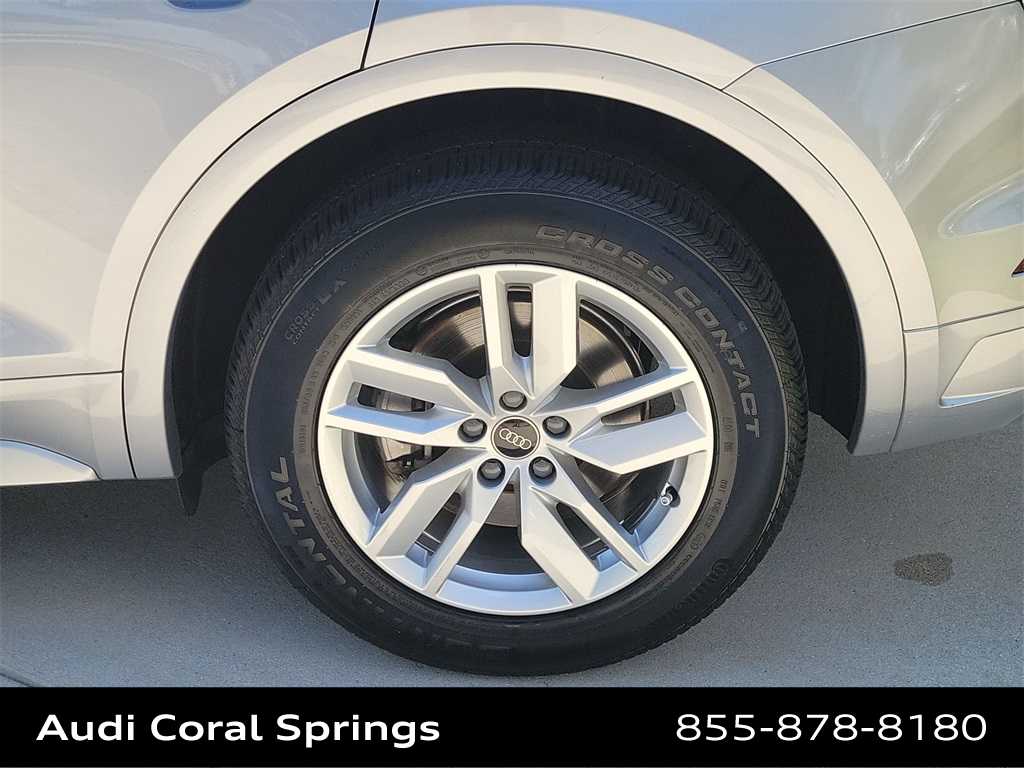 Thumbnail: 2023 Audi Q5 - 16