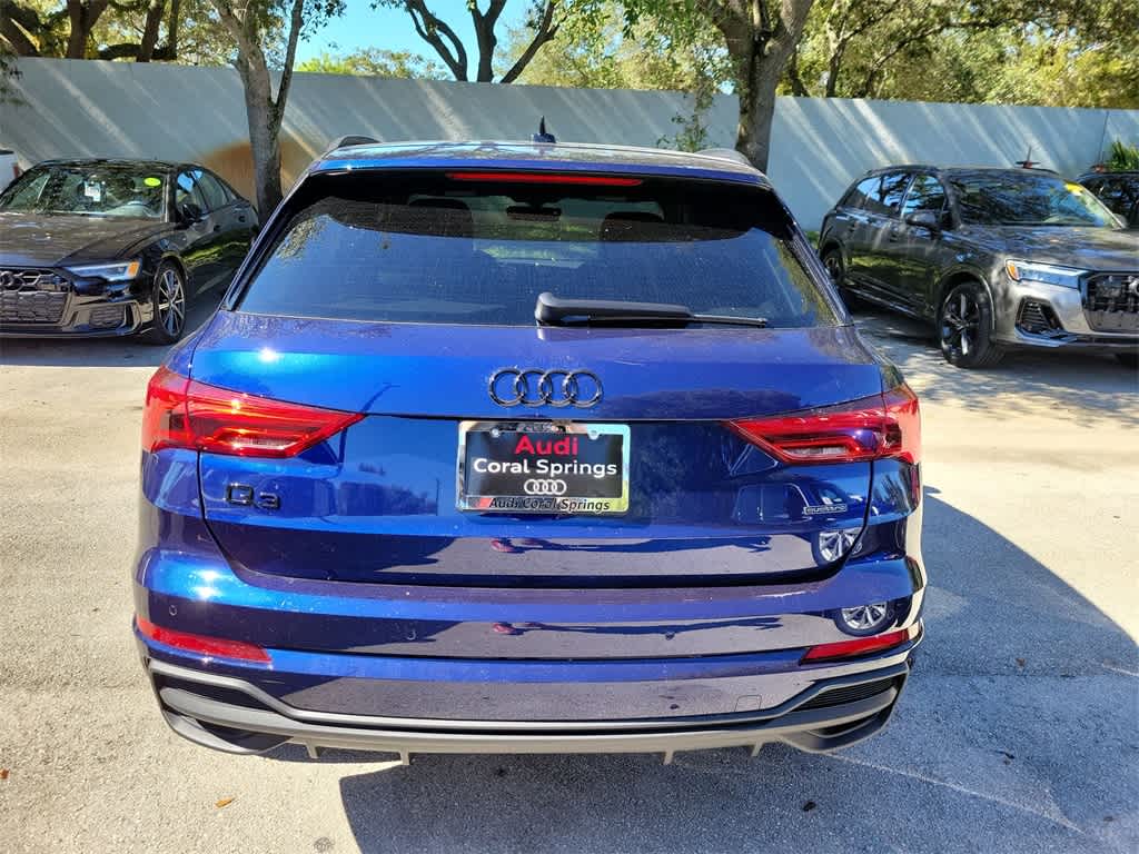 Thumbnail: 2025 Audi Q3 - 13